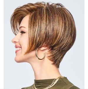 Raquel Welch Òn Your Game